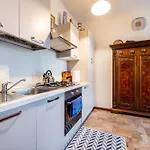Desenzano Bilocale Con Posto Auto 2 דסנזאנו דל גארדה